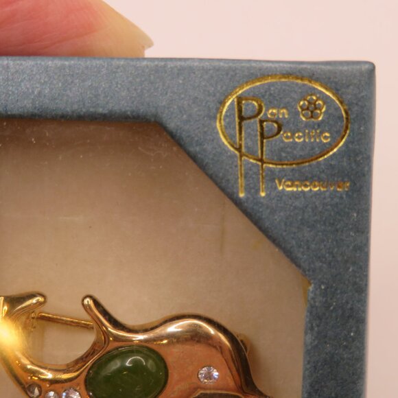 Pan Pacific Jade Dolphin Gold Tone Rhinestone Brooch - Picture 6 of 8